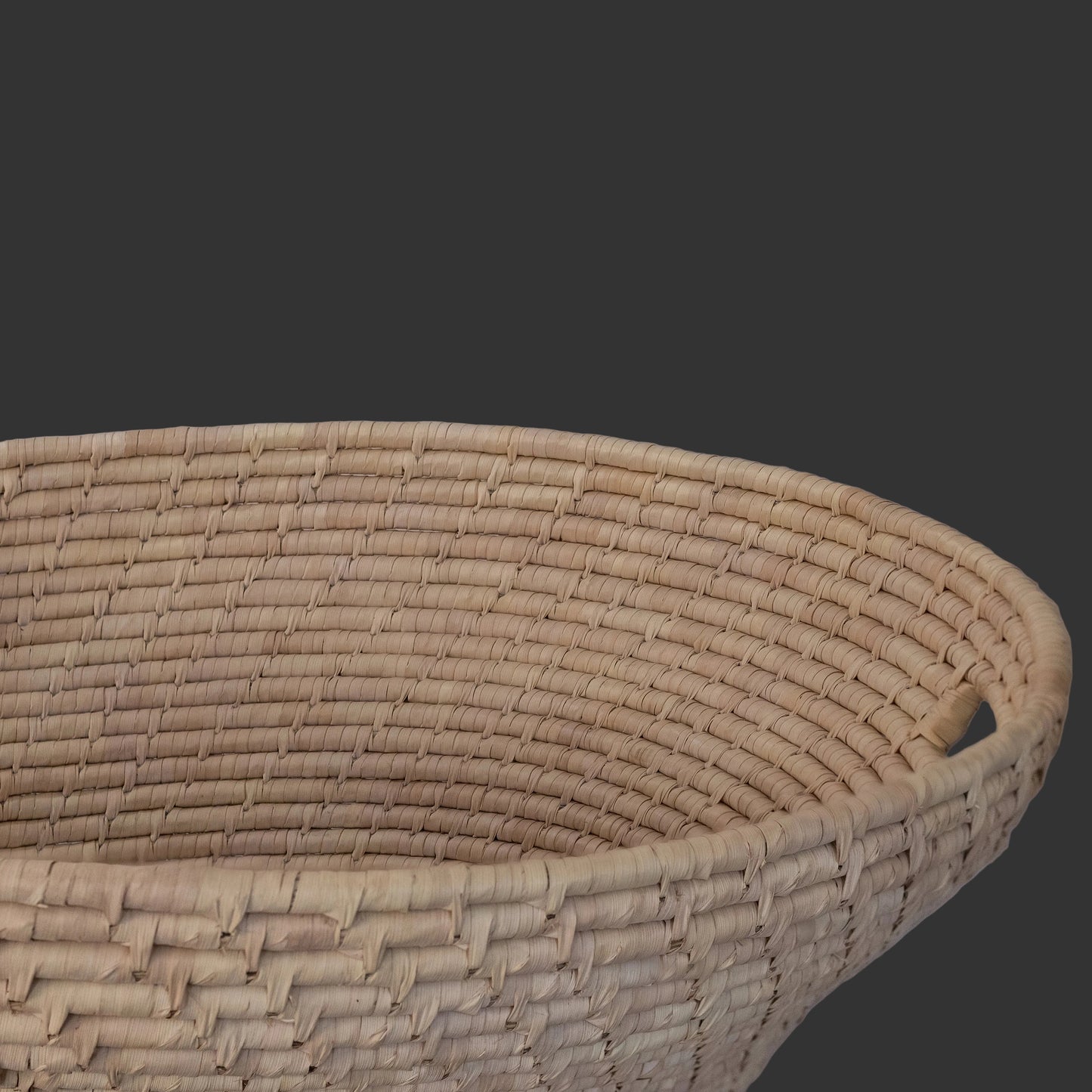 Handwoven Date Palm Throw Basket – Sustainable Craft from Sindh, Pakistan