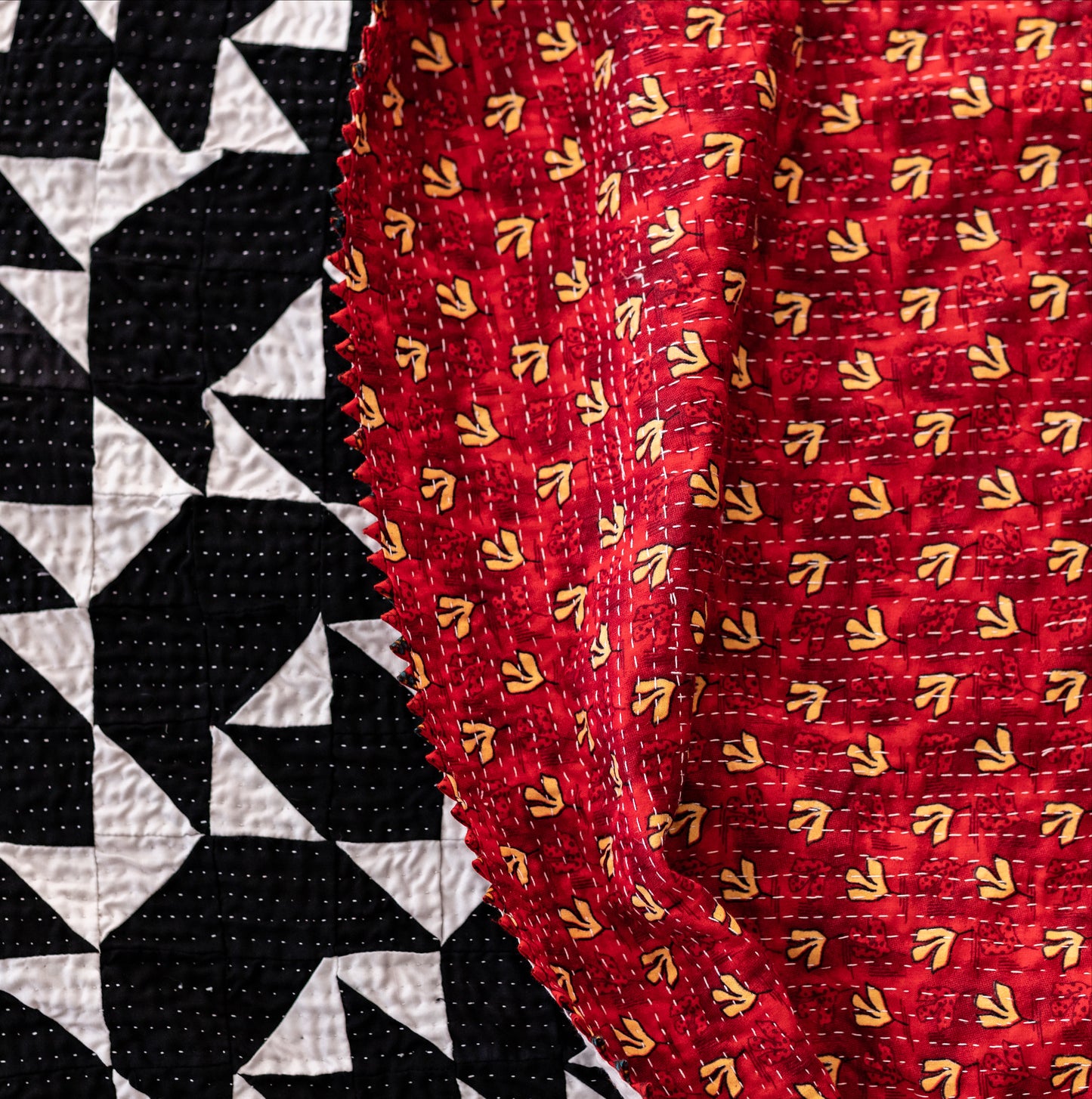 Black & White Sail Boat Rilli Throw (RC-009)