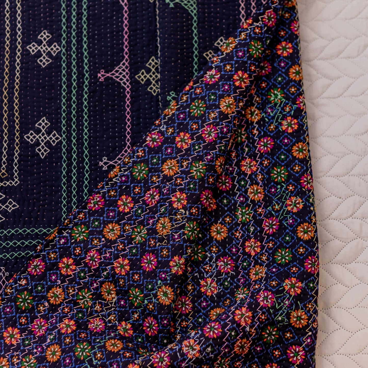 Navy J Rilli – Queen Size