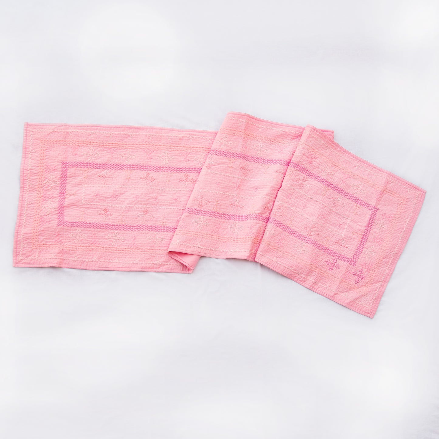 Bed Runner Pink