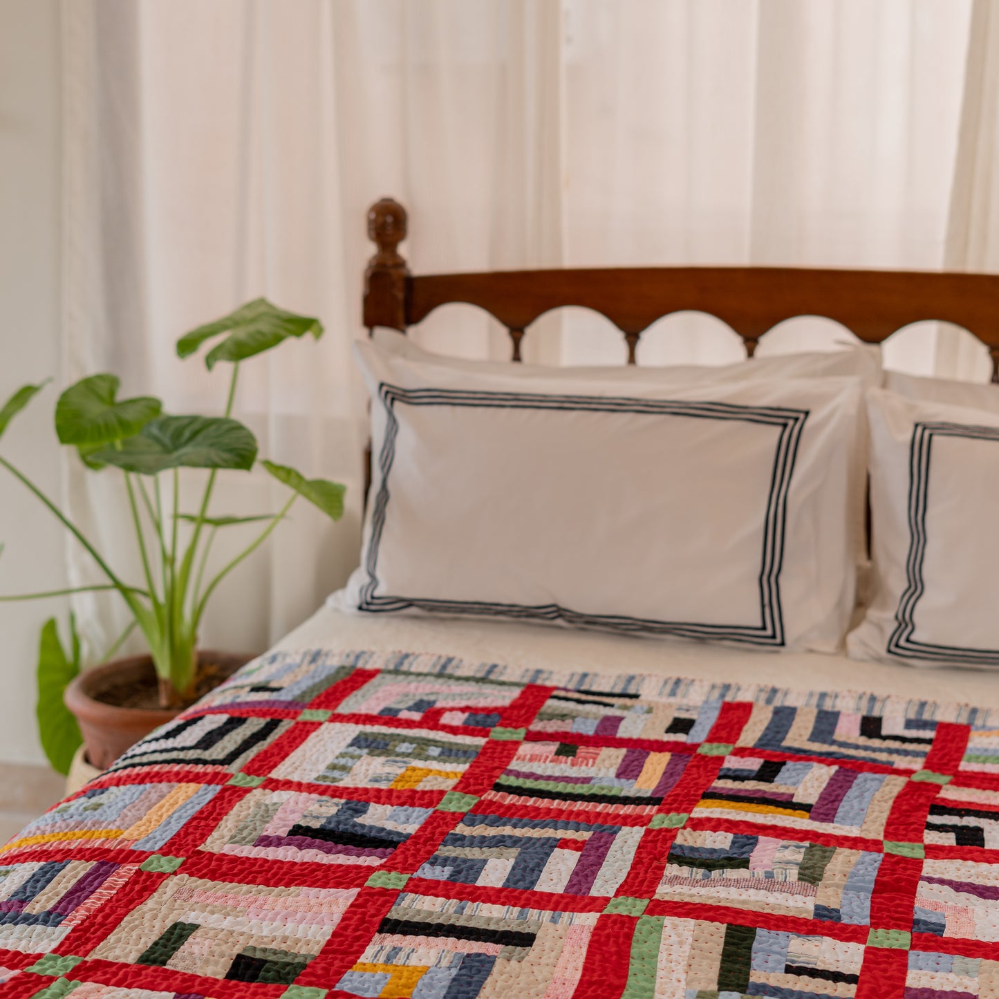 Heritage Pathways Handmade Cotton Twin Ralli Quilt – Log Cabin Patchwork