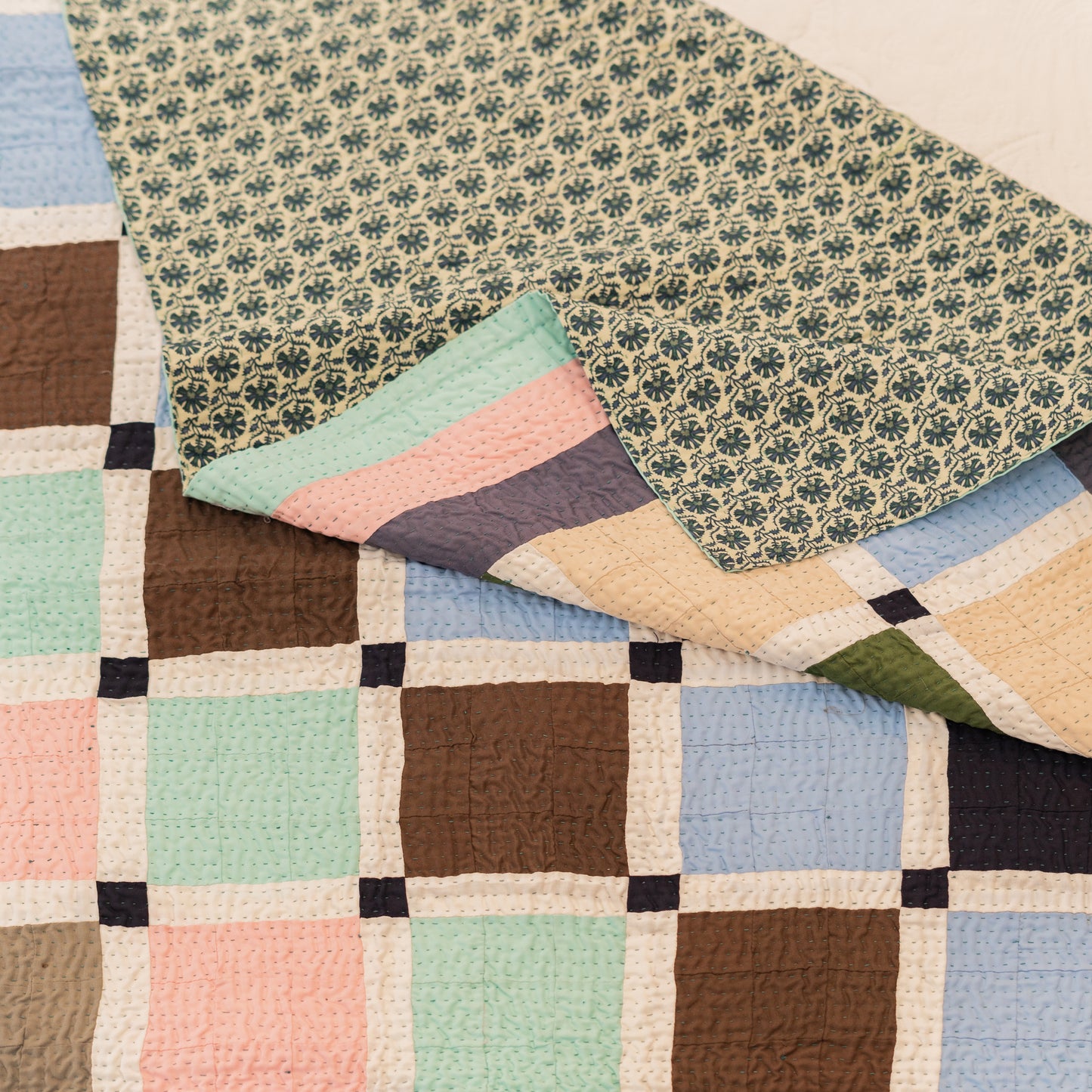 Pastel Harmony – Handmade Patchwork Ralli Throw