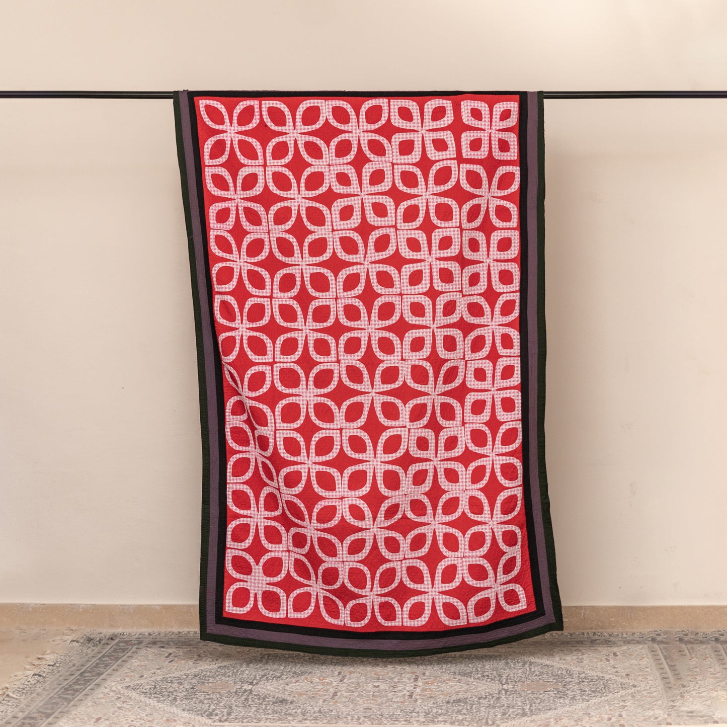 Sindhi Flame Paisley Ralli Quilt – Red Appliqué Throw Size