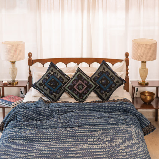 Indigo Zigzag – Ajrak Border Cotton Double Dulai Quilt