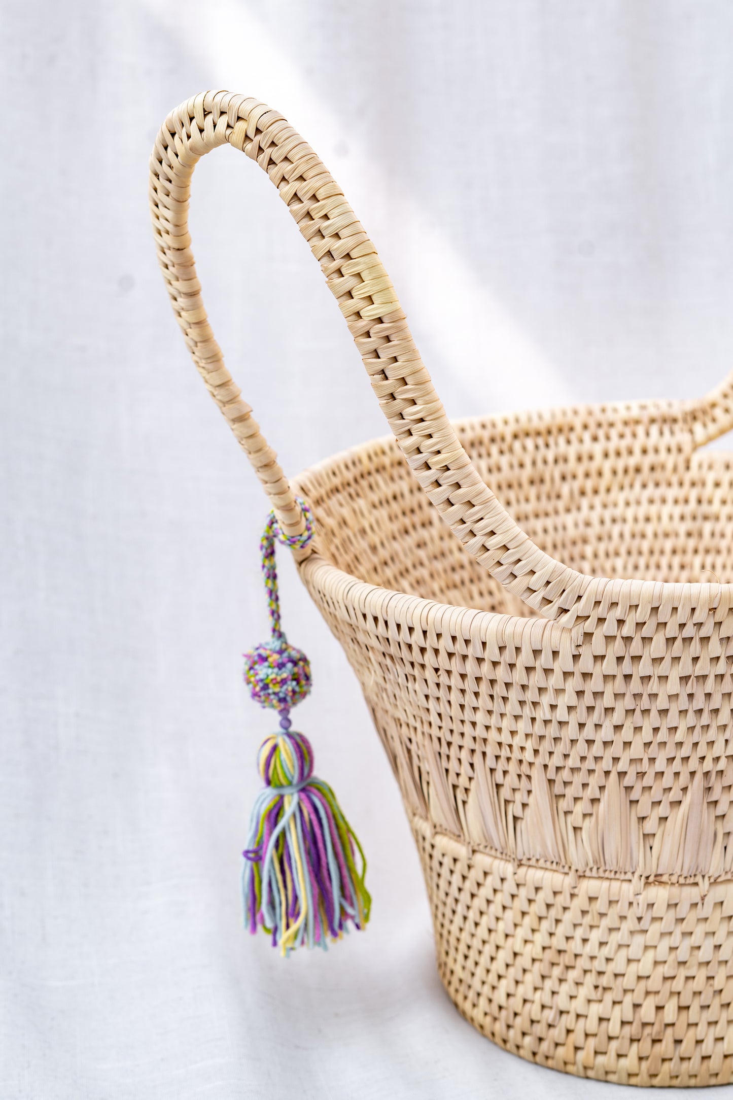 Handwoven Date Palm Basket With Handles– Sustainable Craft from Sindh, Pakistan