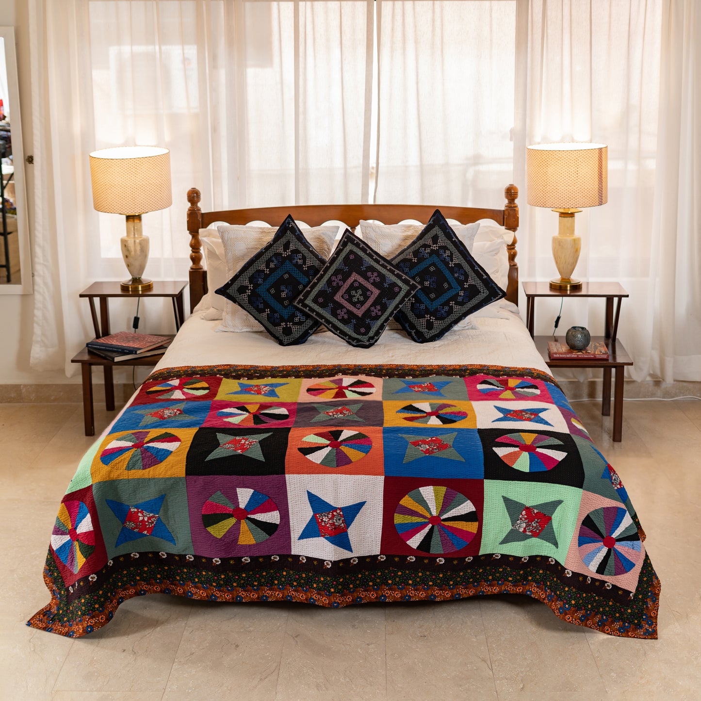 Celestial Garden Sunburst Rilli– Appliqué Sindhi Ralli Quilt – Handmade • Pure Cotton • Heritage Craft from Sindh