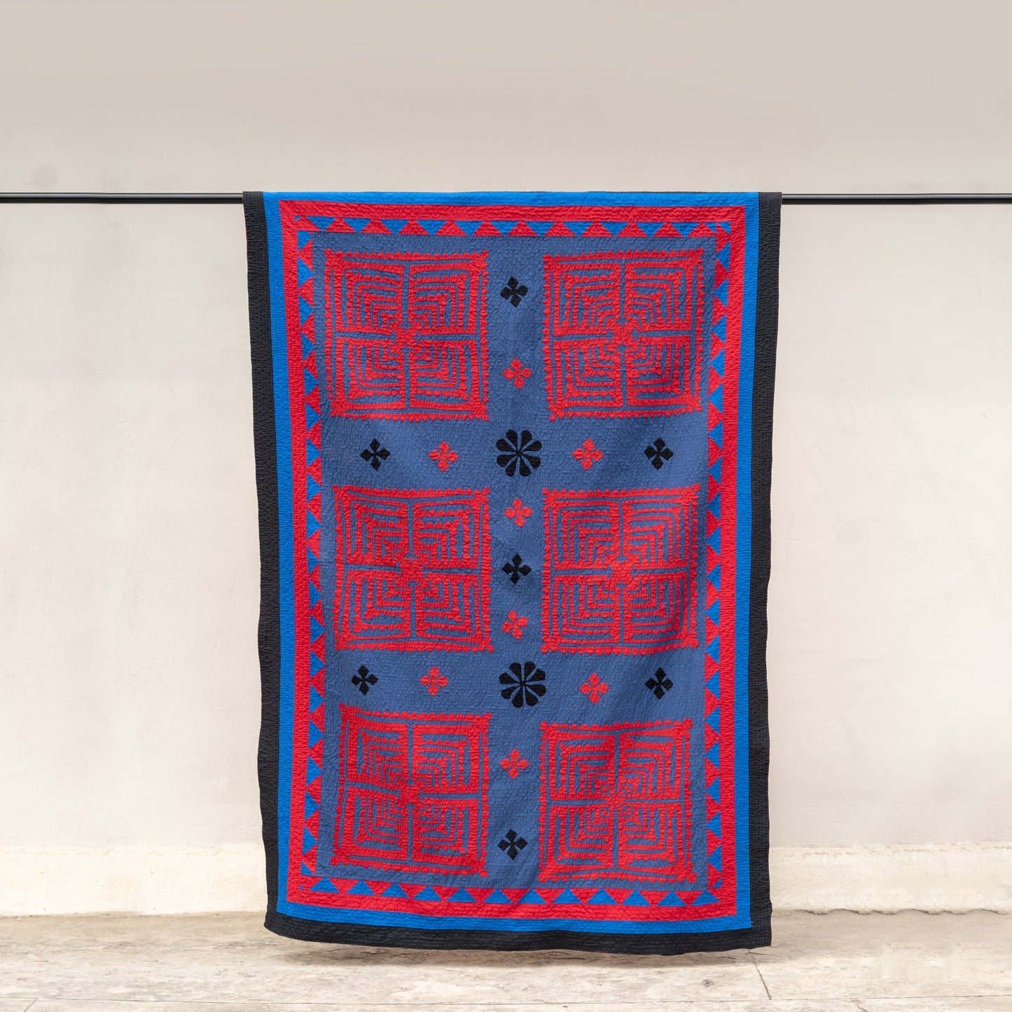 Labyrinth of Sindh: Reversible Appliqué Sindhi Ralli Quilt – Handmade • Pure Cotton • Heritage Craft from Sindh