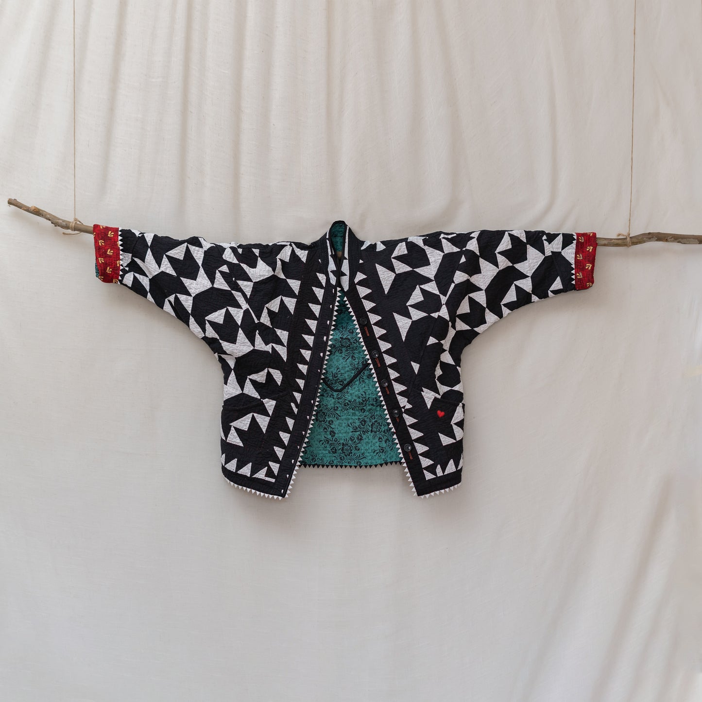 Handmade Ralli Reversible Jacket (Black & White Triangular Tukri)