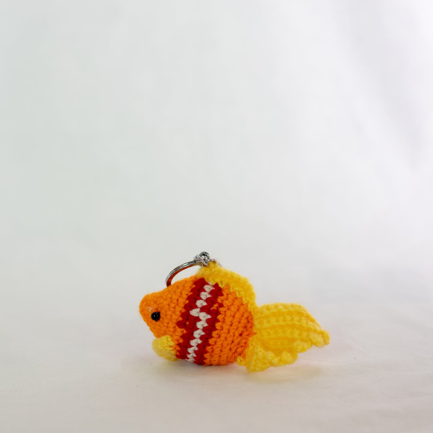 Crochet Fish Keychain – Sunny Stripes Edition