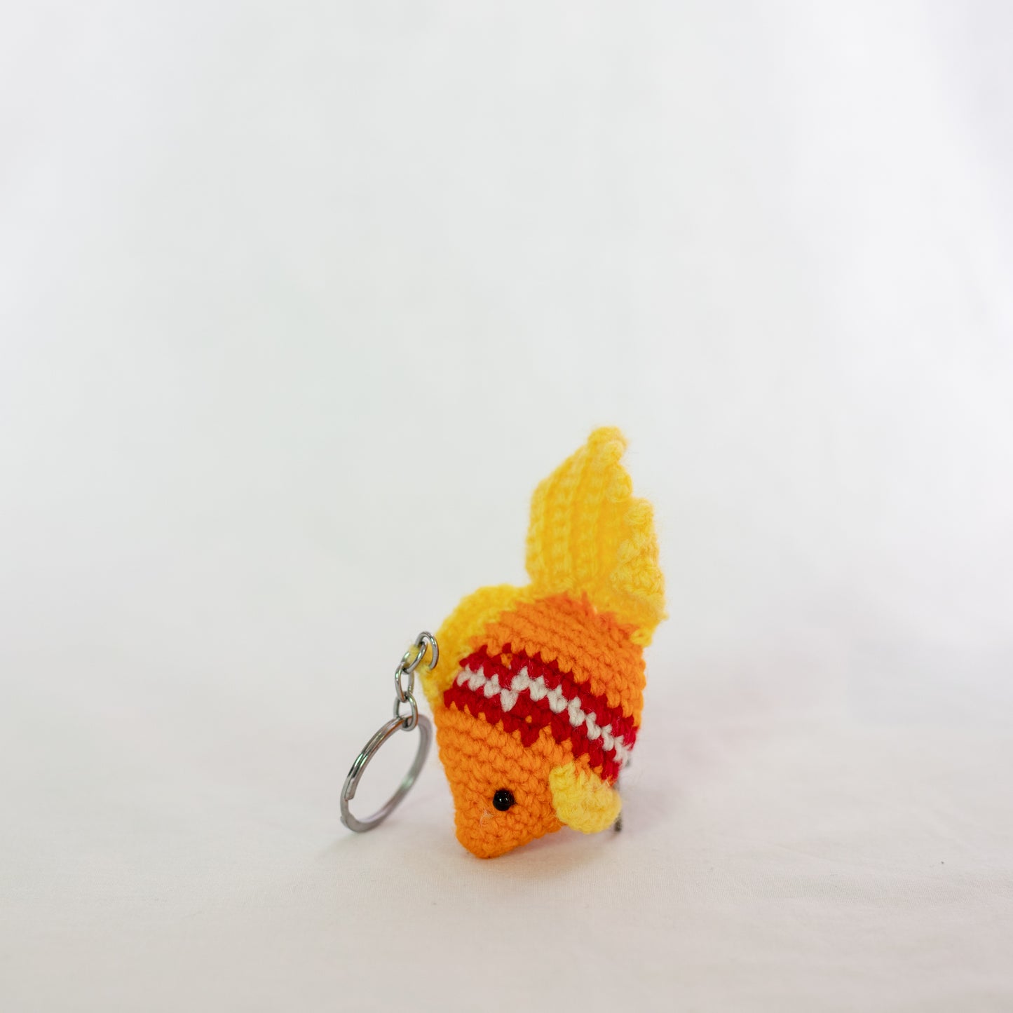 Crochet Fish Keychain – Sunny Stripes Edition