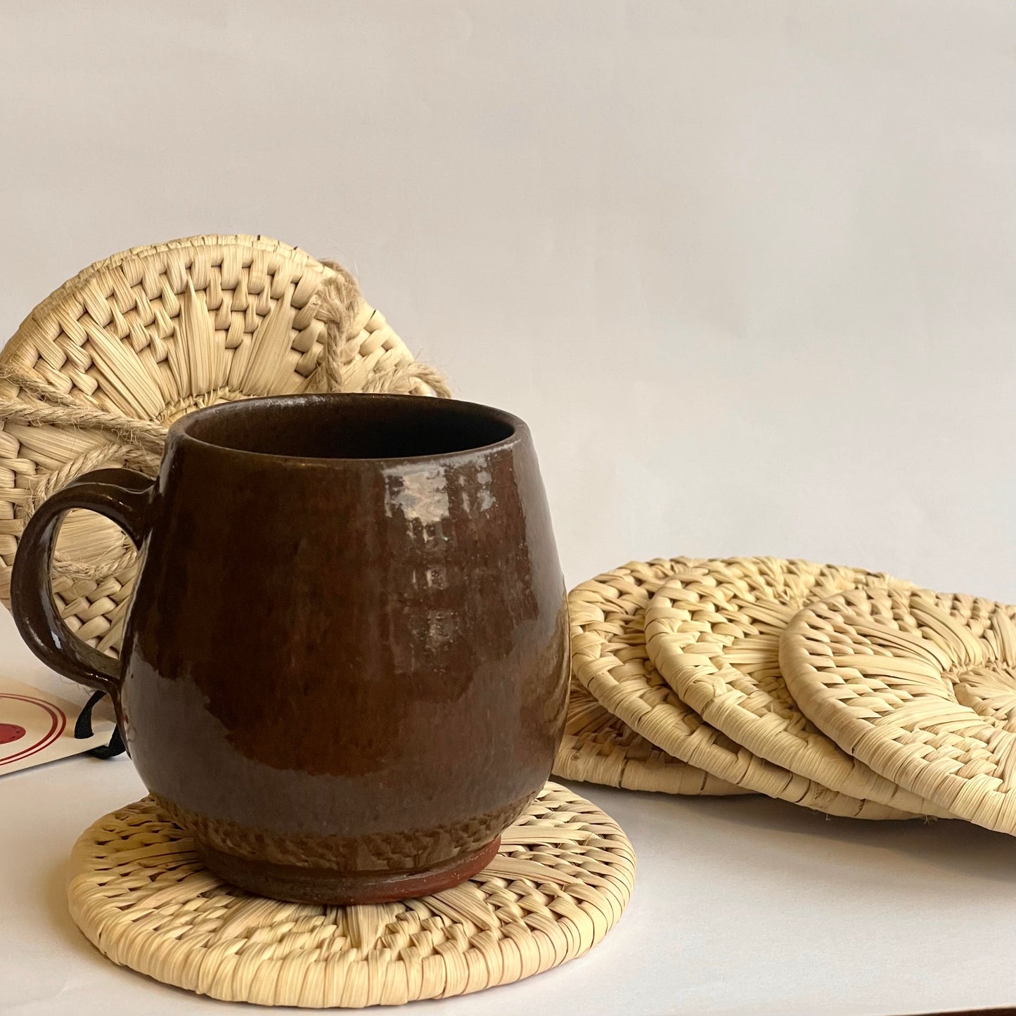 Round Coasters Set of 5 - Handwoven Date Palm Products – Sustainable Craft