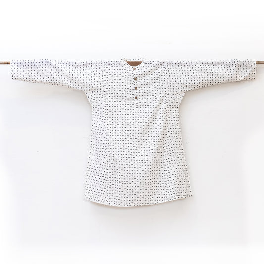 White Kurta with Black Hearts Motifs