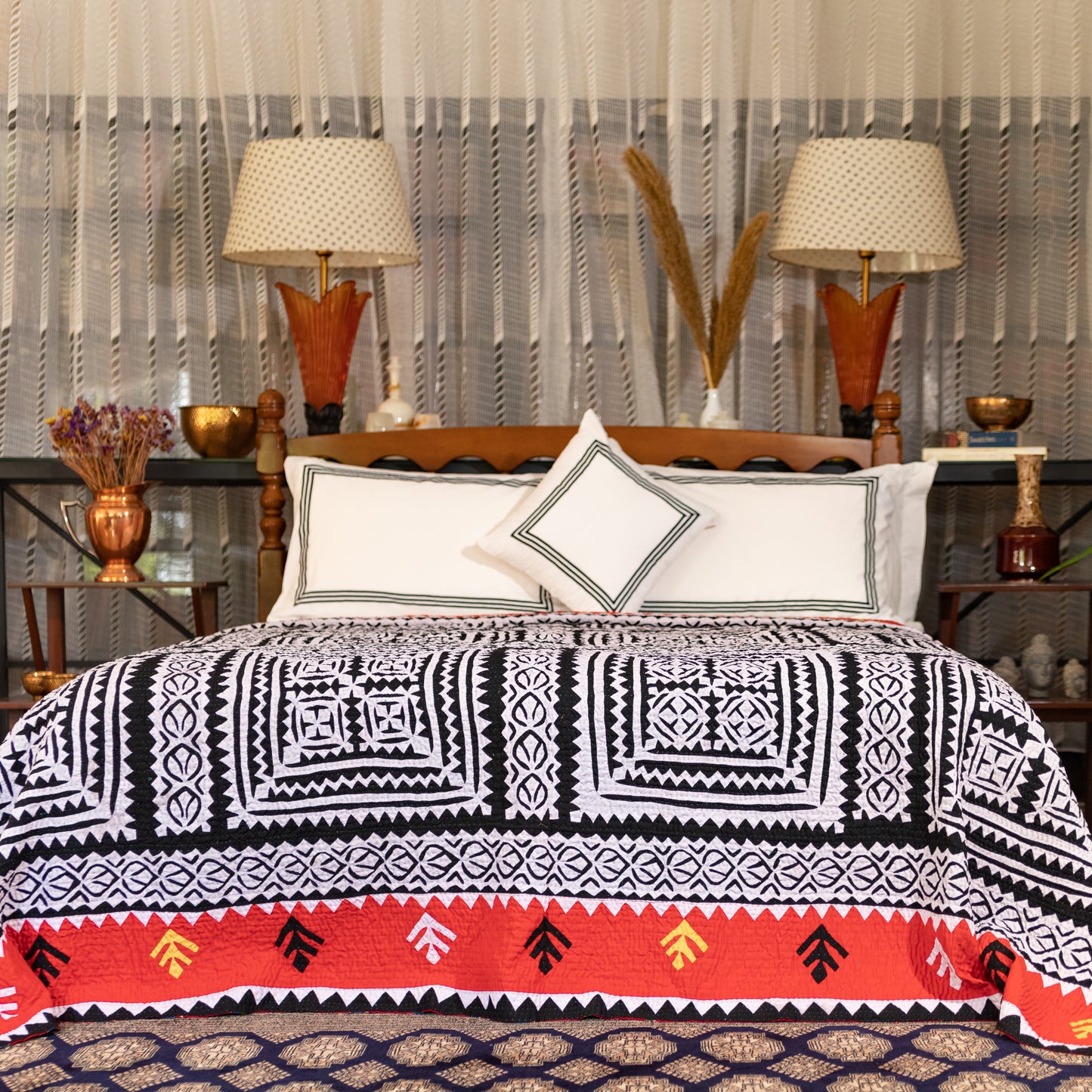 Black & White and border Red and Yellow | King Size Rilli
