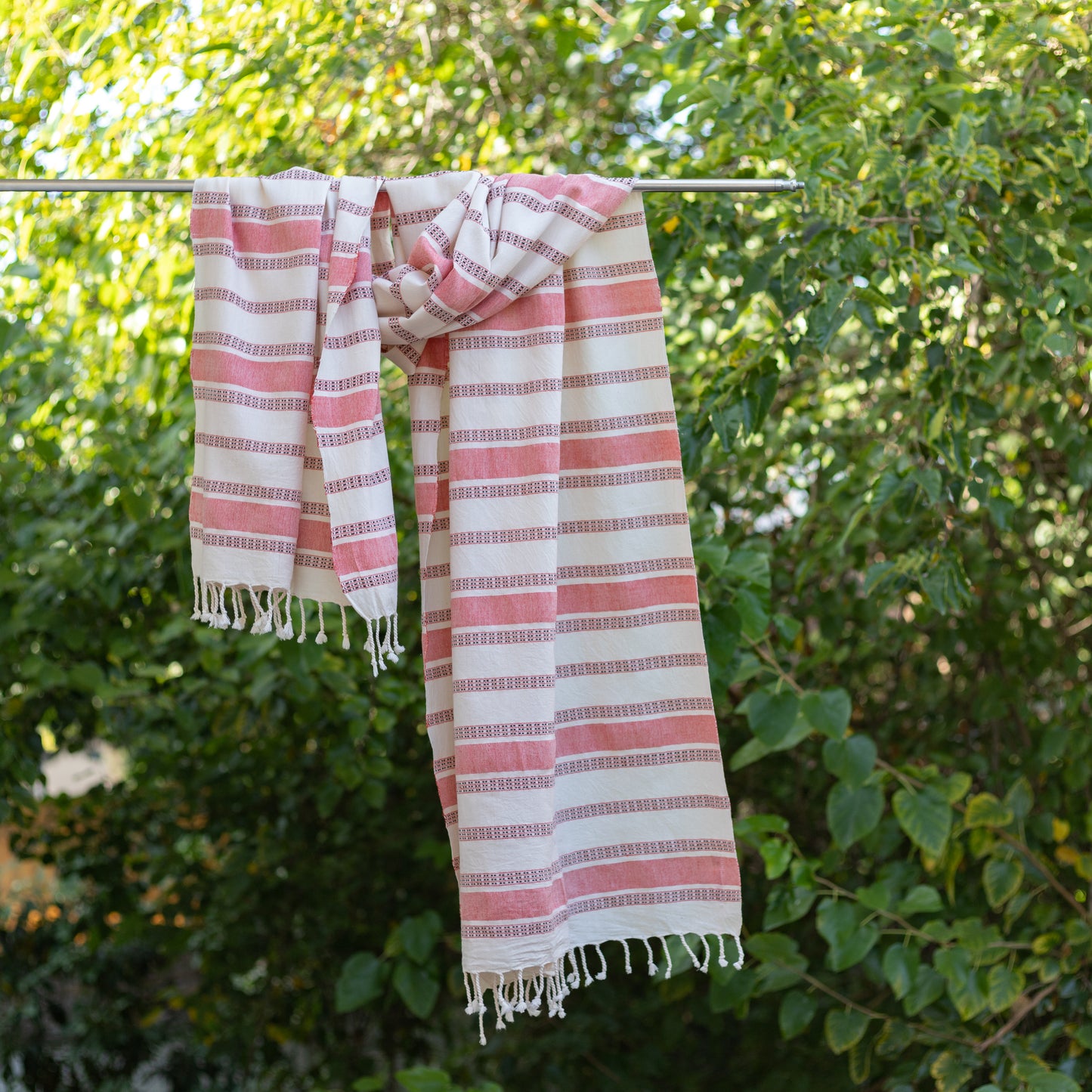 Pitloom Shawl – Cream & Red