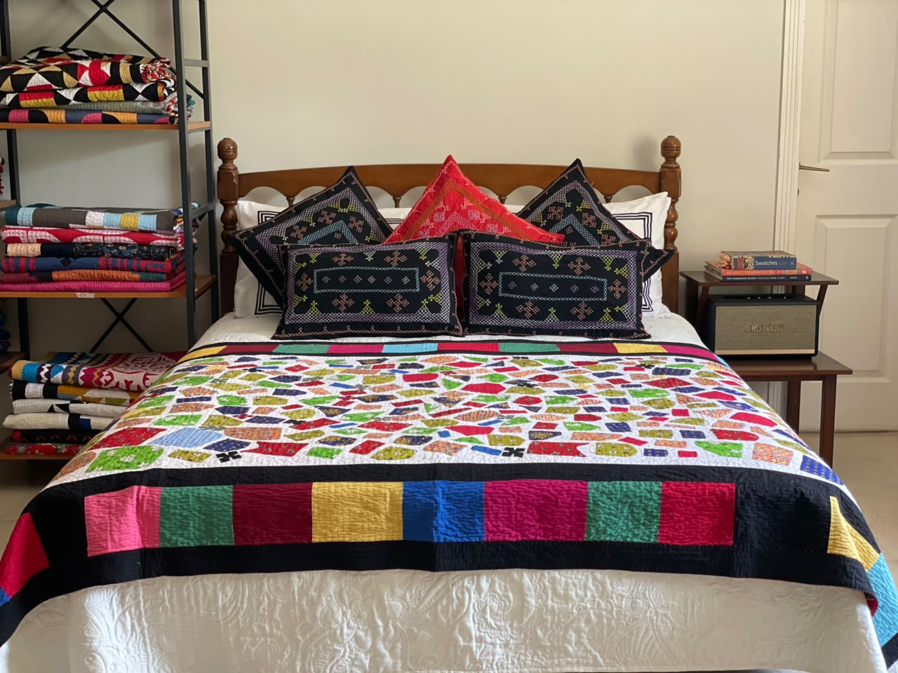 Scattered Mosaic Reversible Handmade Patchwork & Appliqué Ralli Quilt