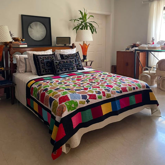Scattered Mosaic Reversible Handmade Patchwork & Appliqué Ralli Quilt