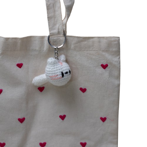 Crochet Cat Keychain – Creamy Whiskers Edition